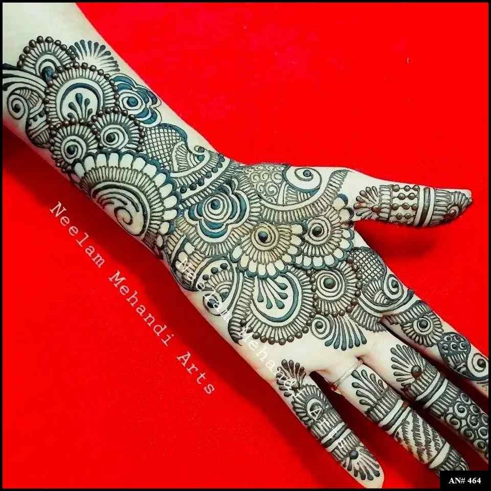 Beautiful front hand Arabic mehndi design follow @mehndiworld_ for more…. .  . . . . . #mehndi #arabic #beautiful #gorgeous #latest #fro... | Instagram