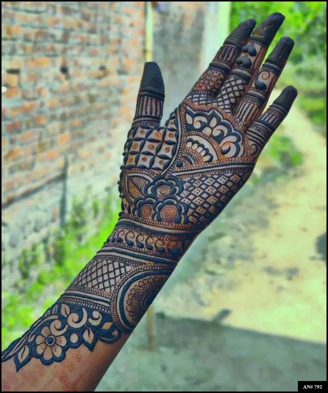 Arabic Front Hand Mehndi Design AN 792