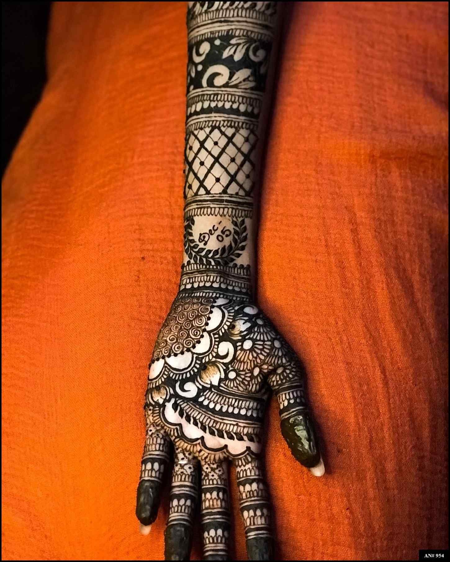 Arabic Front Hand Mehndi Design AN 954