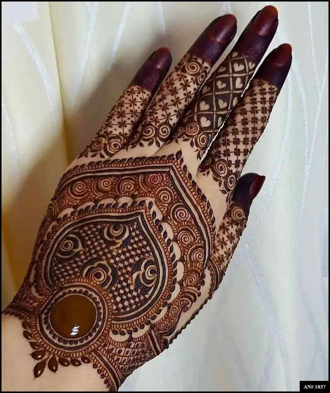 bridal-mehndi-design-simple-back-hand