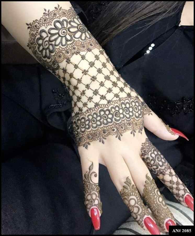 dulhan-back-full-hand-bridal-mehndi-design
