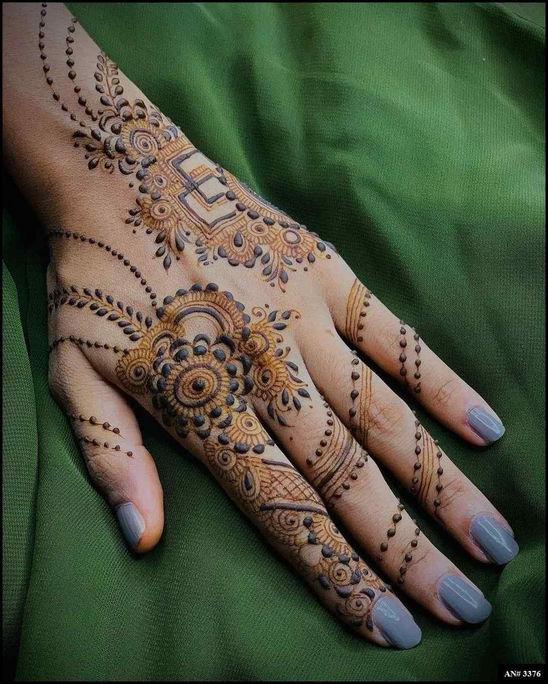 bridal-mehndi-designs-for-front-hand