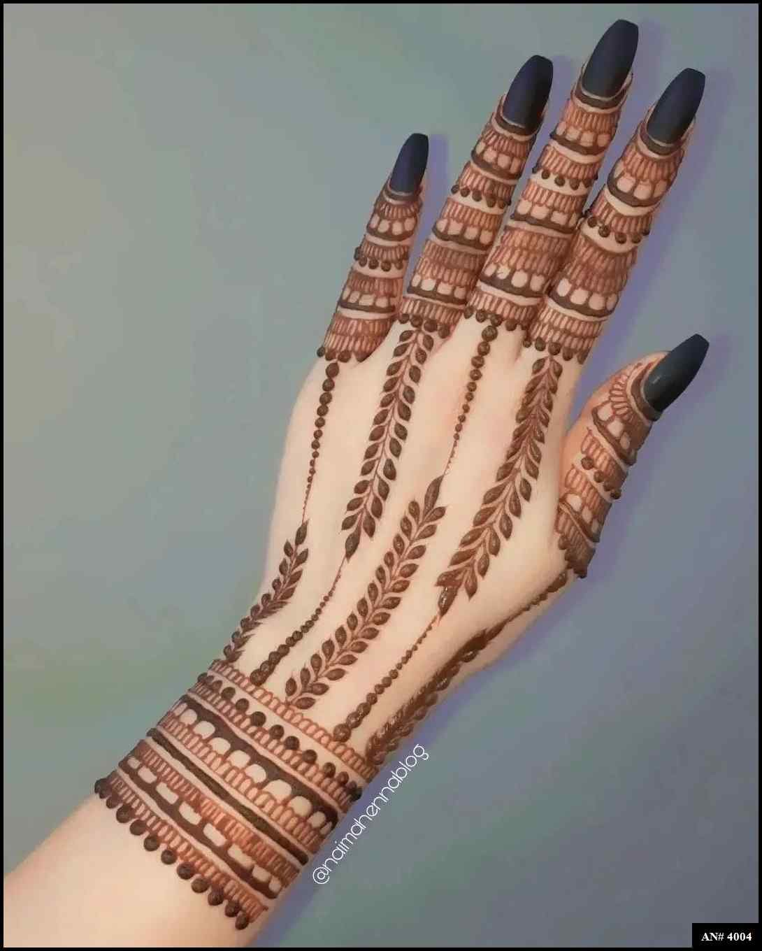 Back Side Mehndi Design AN 4004