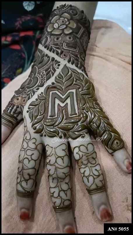 modern-mehndi-design-back-hand