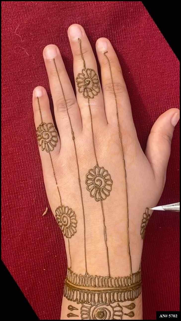 finger-mehndi-design-easy-and-beautiful