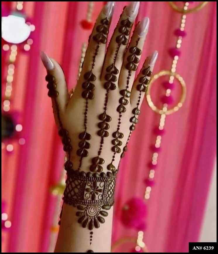 Easy Arabic Back Hand Mehndi Design AN 6239