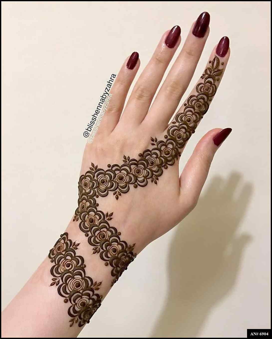 easy-arabic-mehndi-design-back-hand