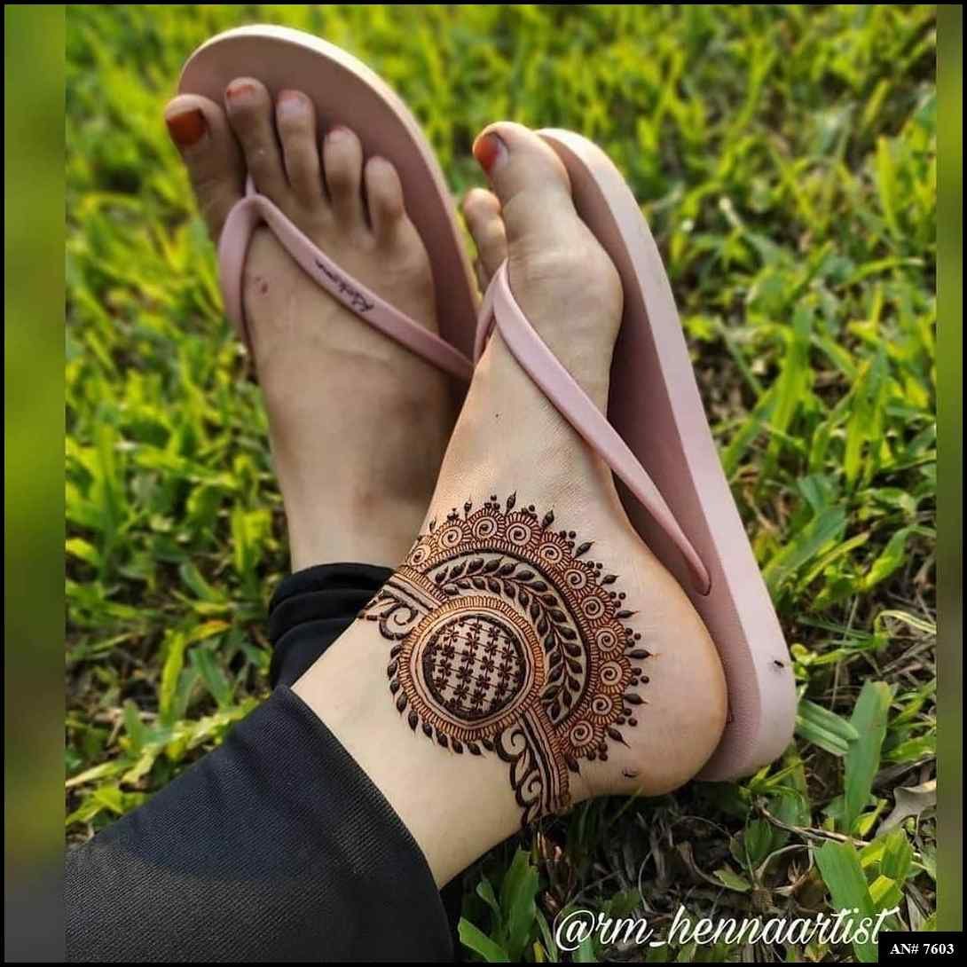 Foot Simple Mehndi Design AN 7603