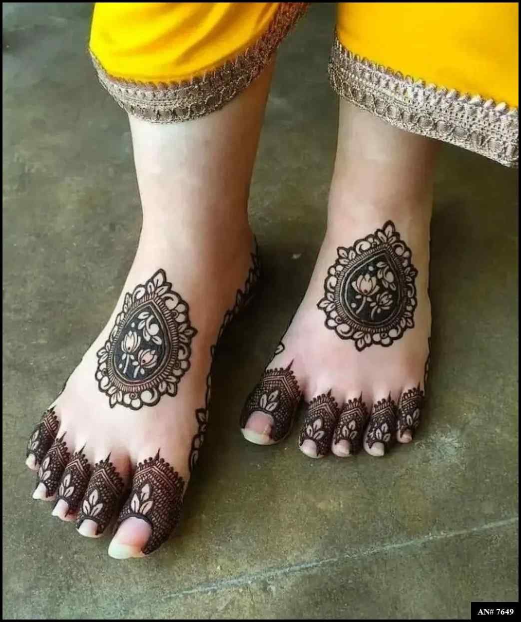 Foot Simple Mehndi Design AN 7649