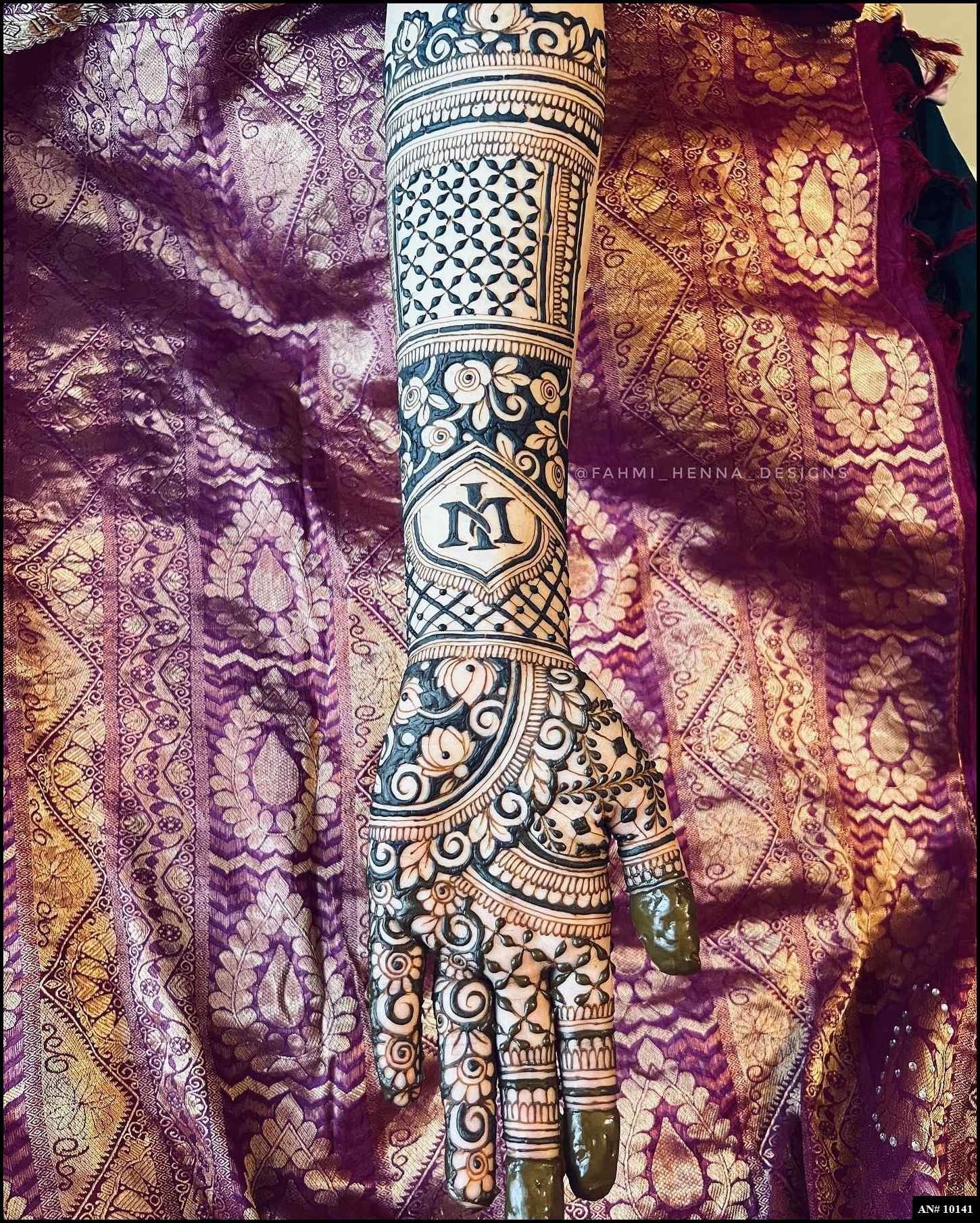 Front Hand Mehndi Design AN 10141