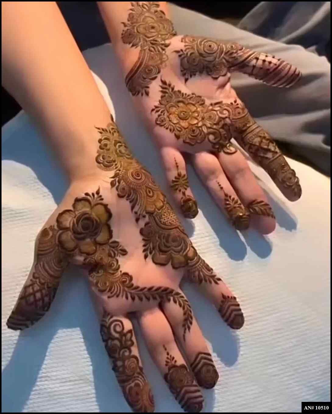 Front Hand Mehndi Design AN 10510