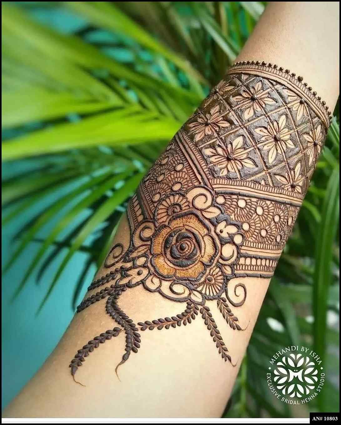 Front Hand Mehndi Design AN 10803