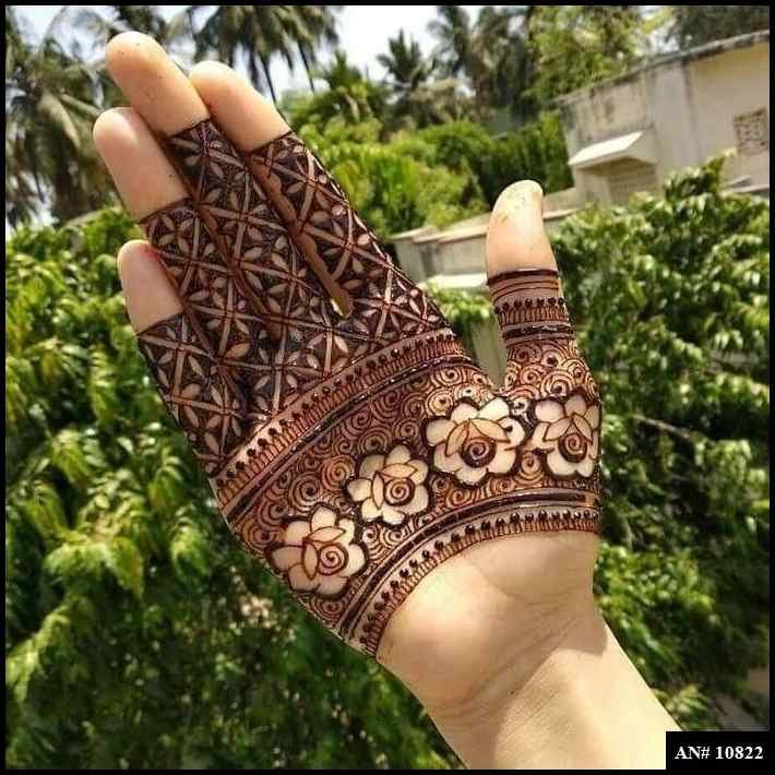Front Hand Mehndi Design AN 10822