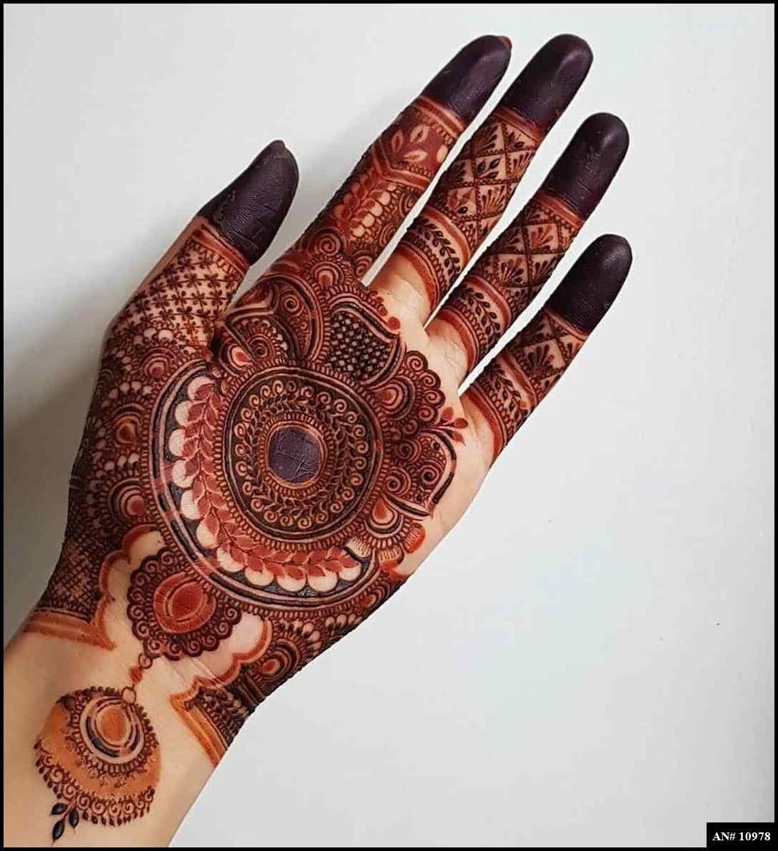 Front Hand Mehndi Design AN 10978