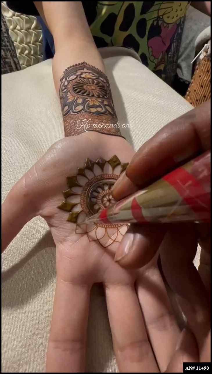 most-beautiful-mehndi-designs-for-front-hands