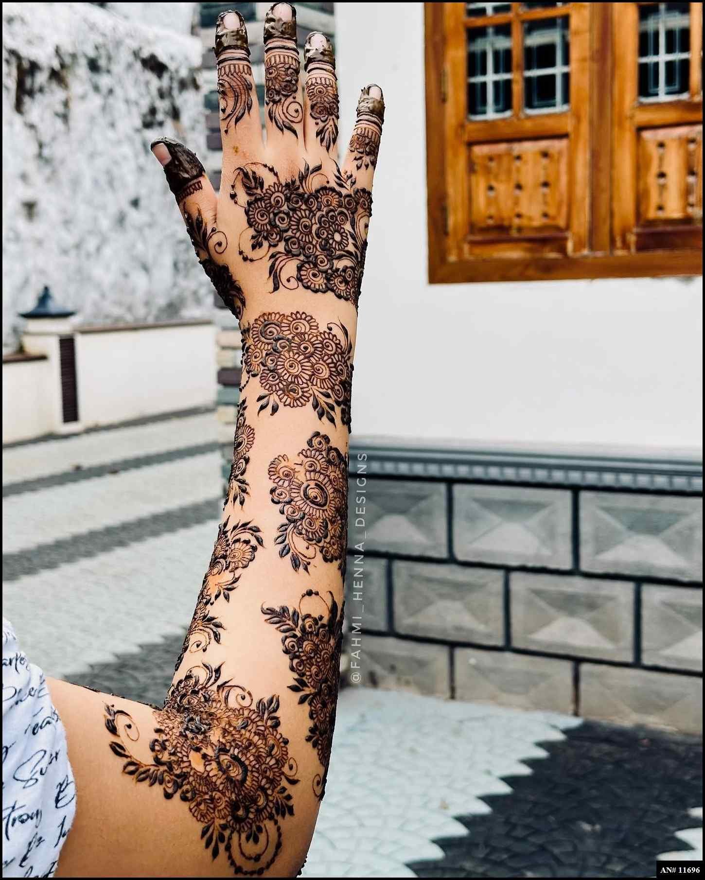 Front Hand Mehndi Design AN 11696