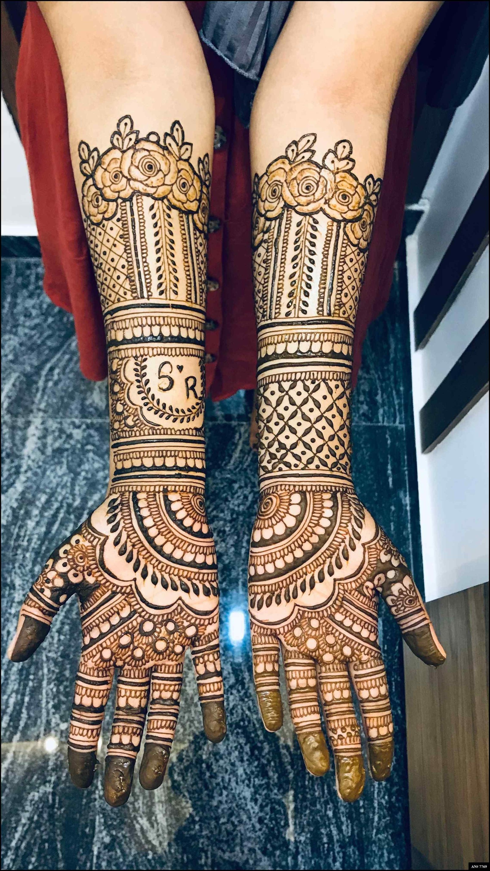 Front Hand Mehndi Design AN 7769