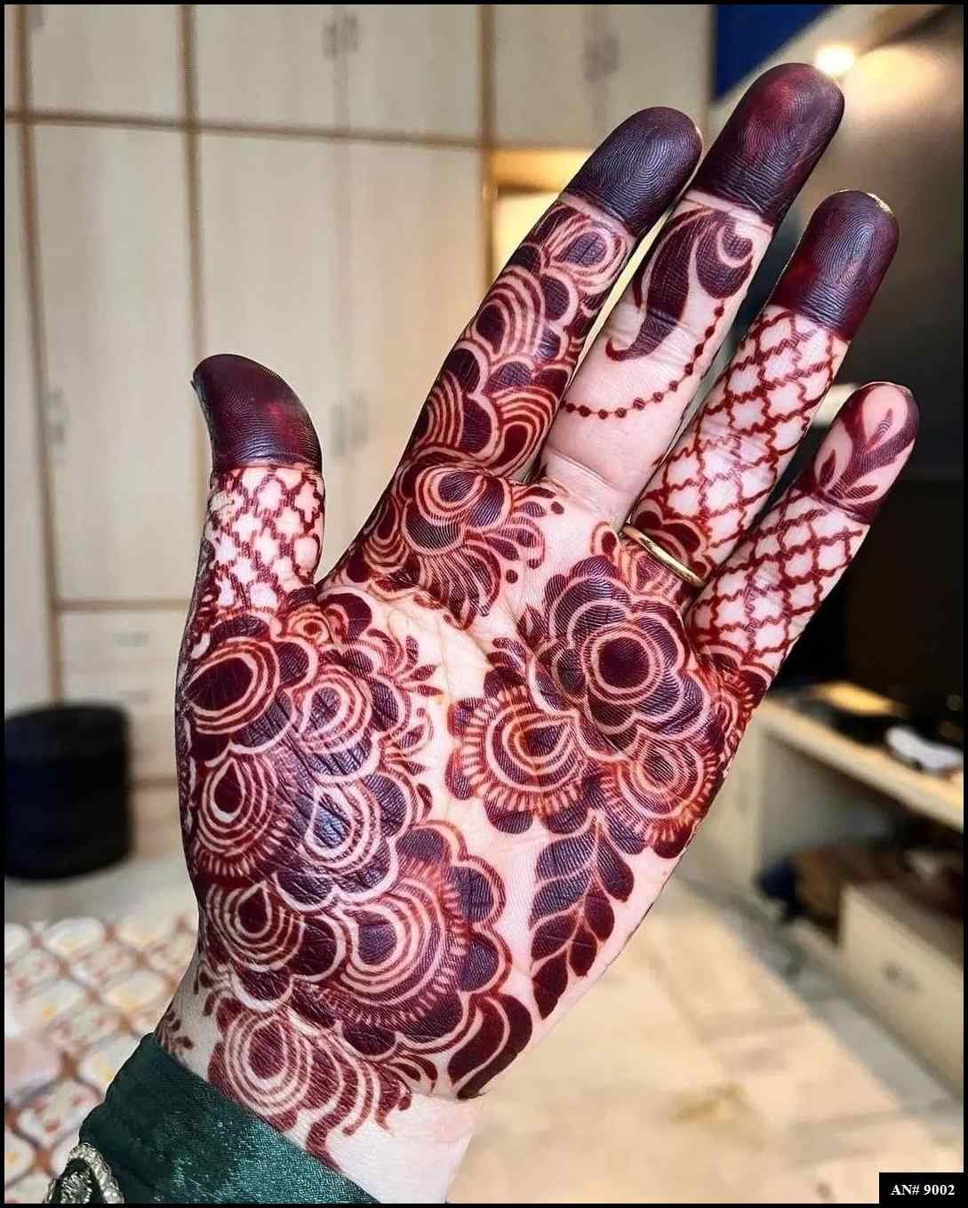 Front Hand Mehndi Design AN 9002