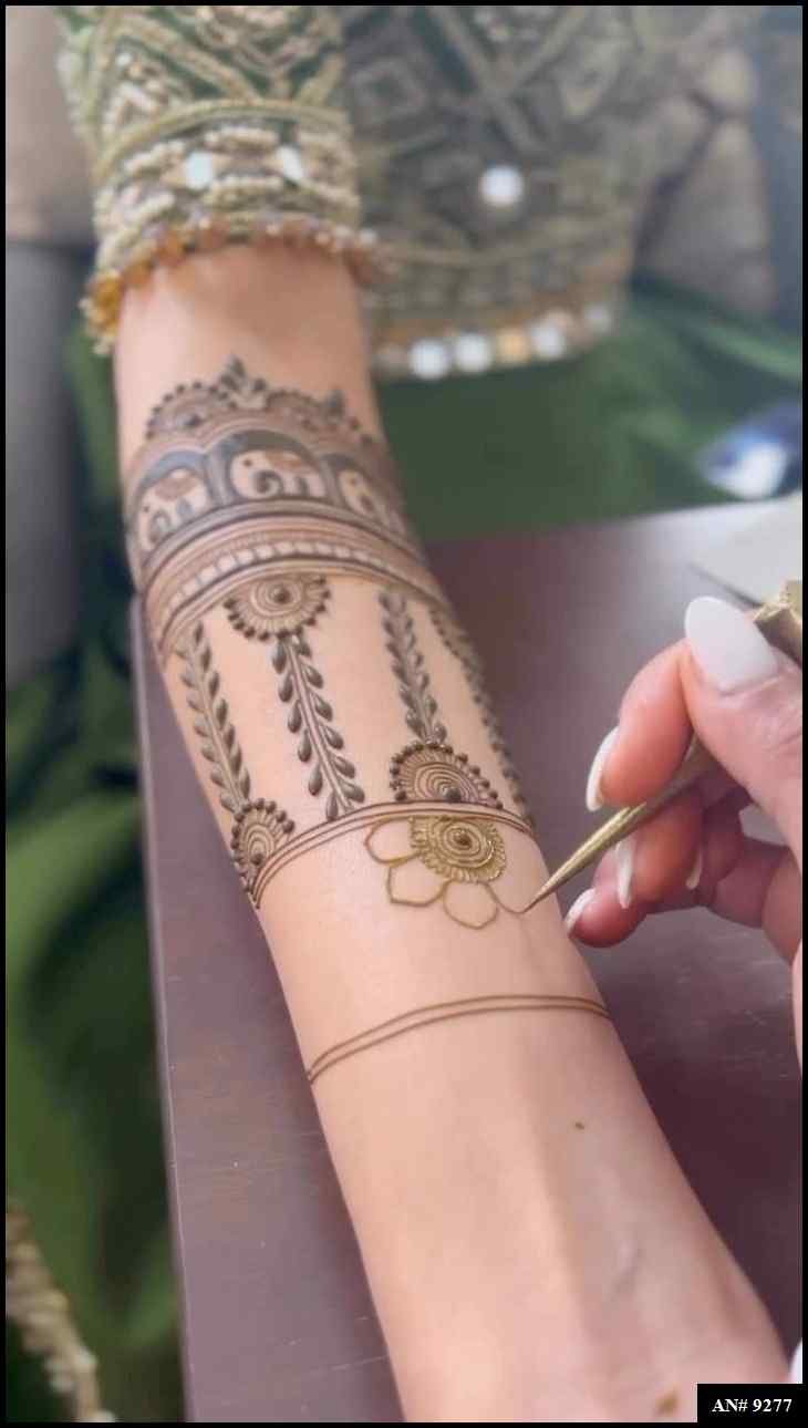 Front Hand Mehndi Design AN 9277