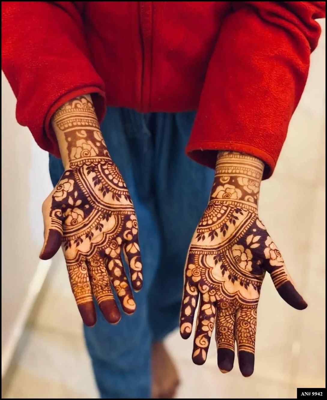 Front Hand Mehndi Design AN 9942