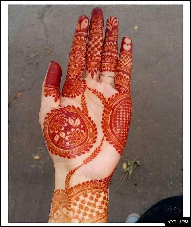 Front Hand Simple Mehndi Design [AN 11753]