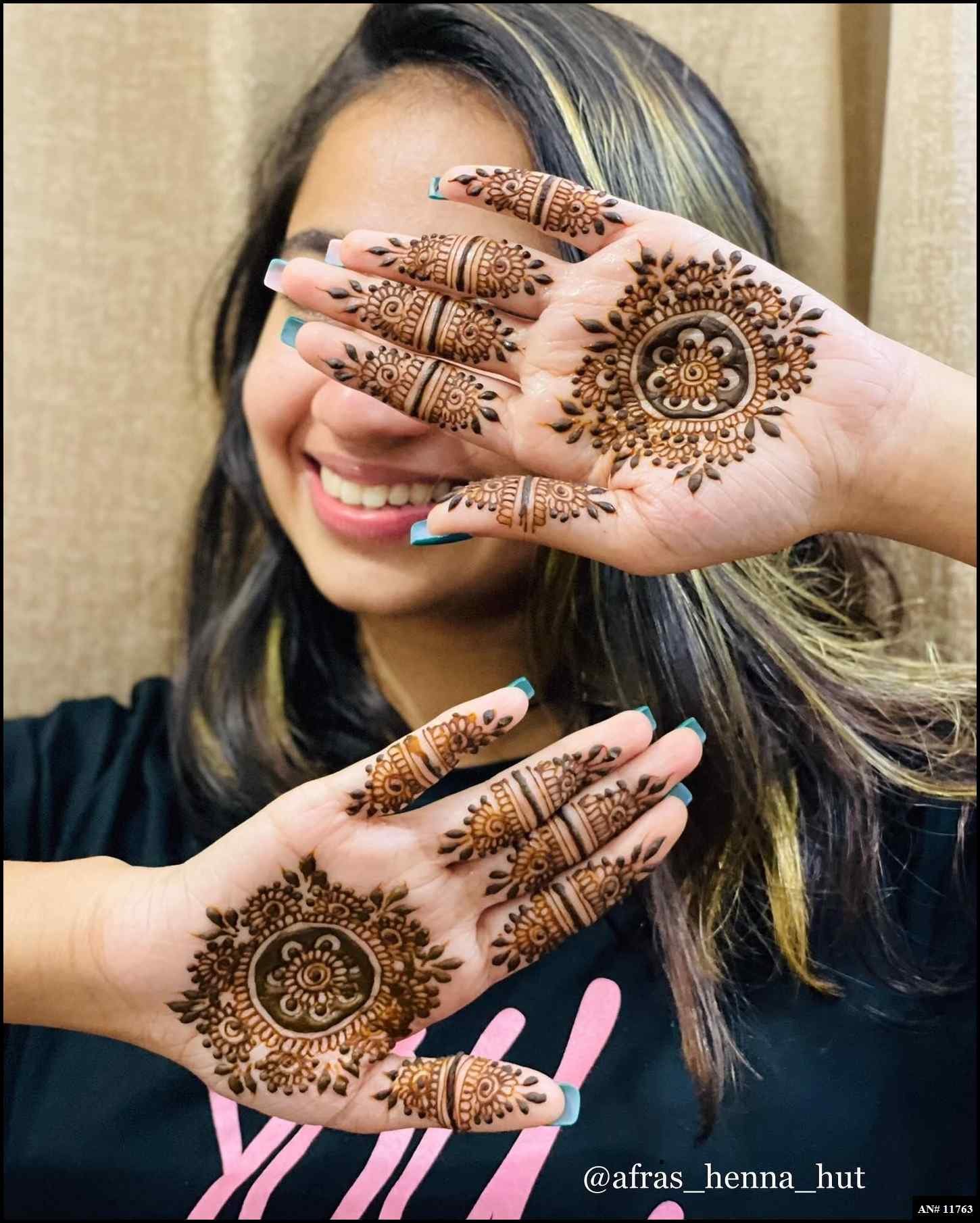 Front Hand Simple Mehndi Design AN 11763