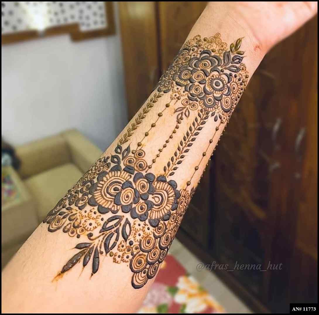 Front Hand Simple Mehndi Design [AN 11773]