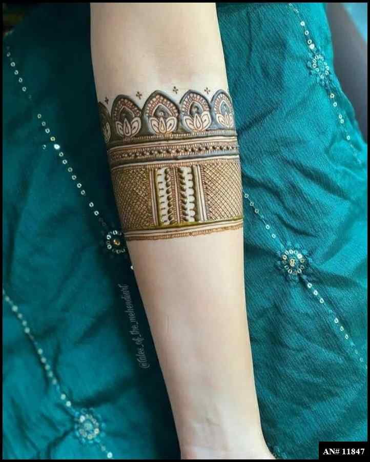 Front Hand Simple Mehndi Design AN 11847
