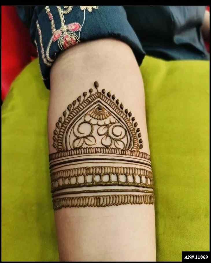 Front Hand Simple Mehndi Design AN 11869