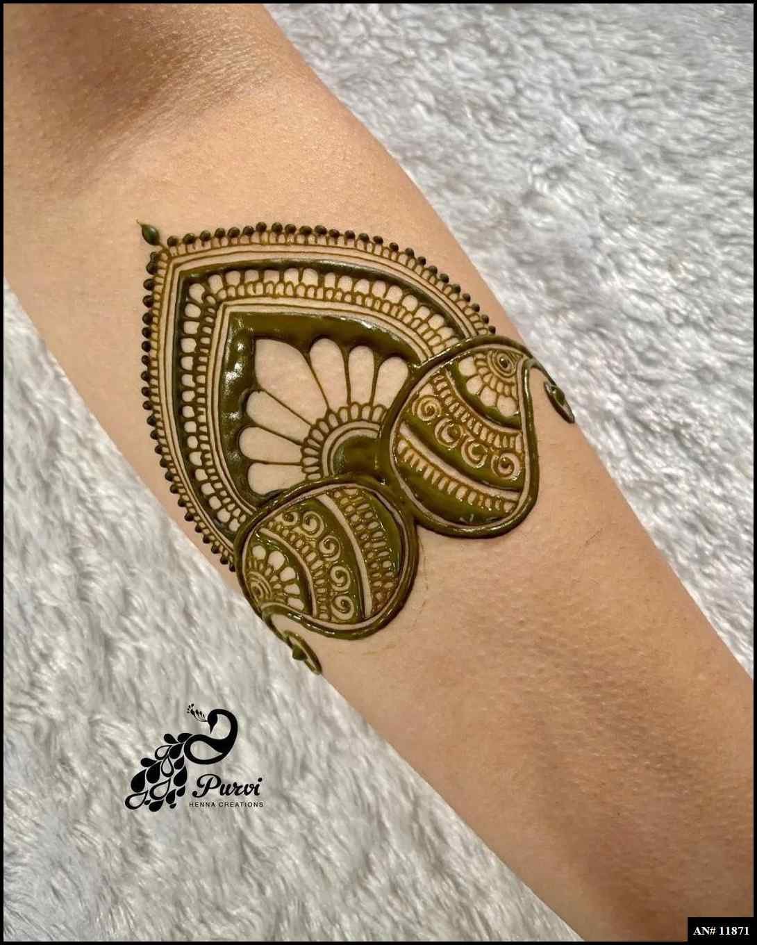 Front Hand Simple Mehndi Design AN 11871