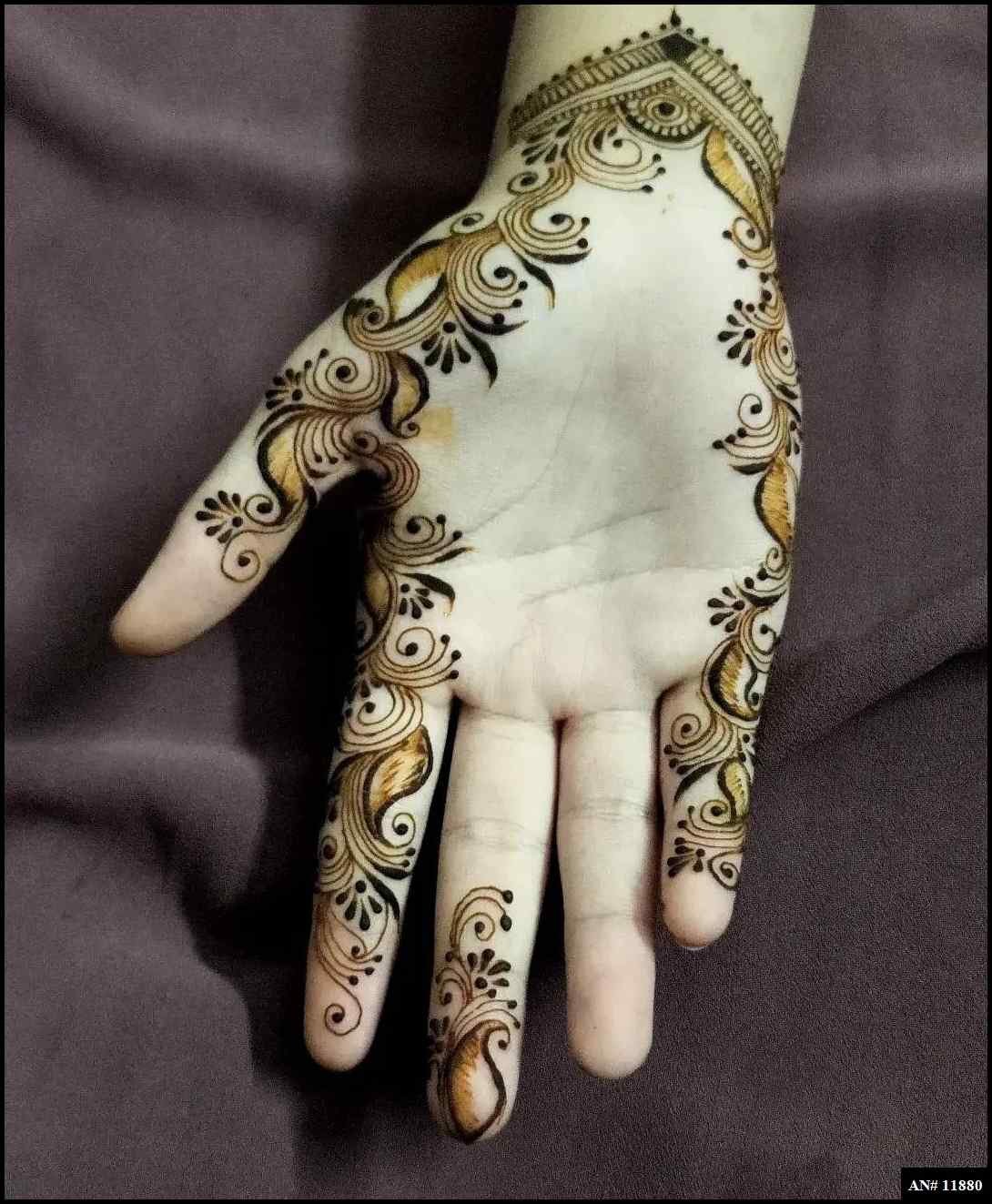 Front Hand Simple Mehndi Design AN 11880