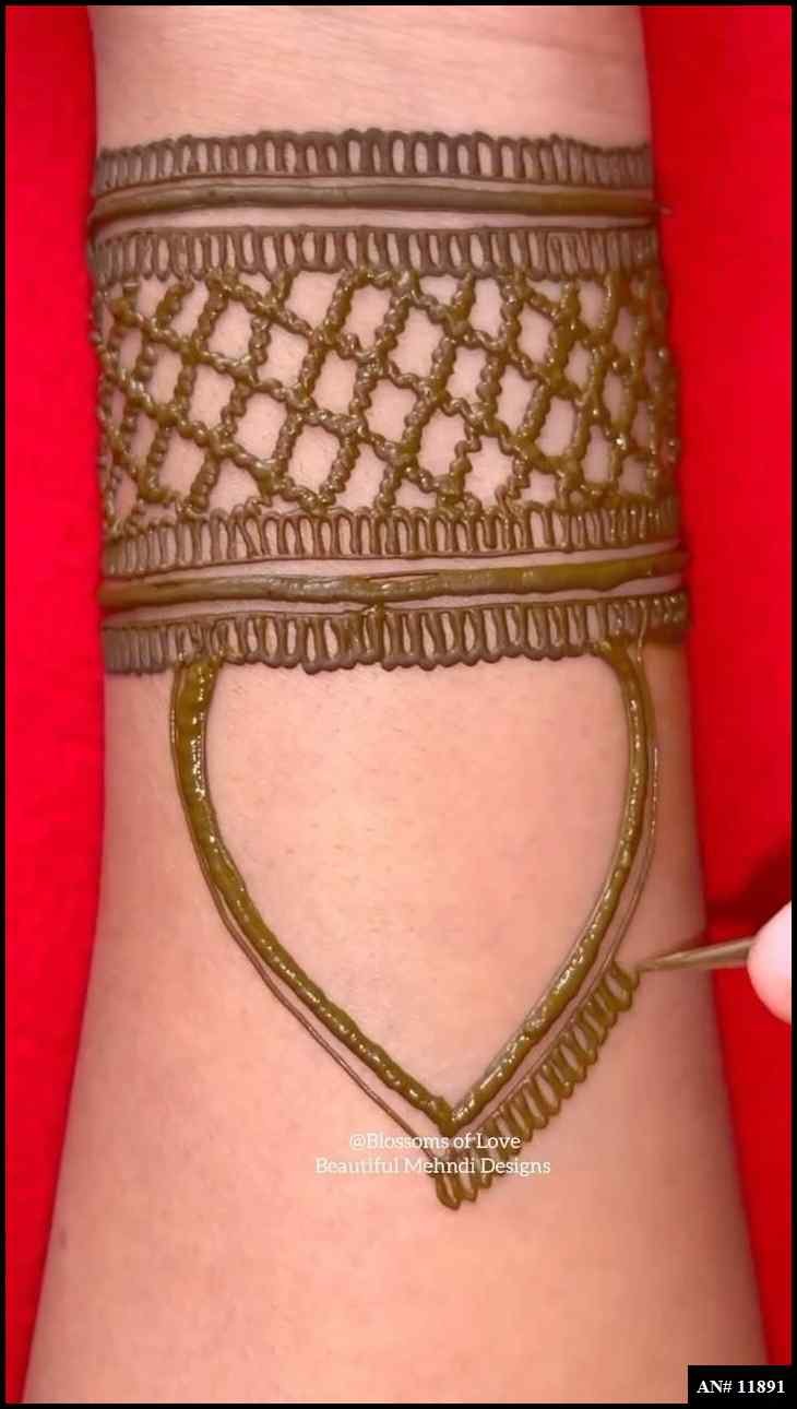 Front Hand Simple Mehndi Design AN 11891