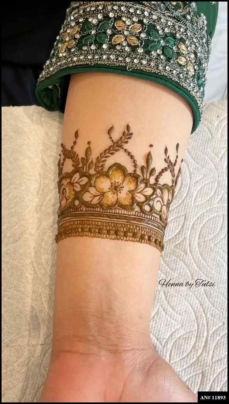 Front Hand Simple Mehndi Design AN 11893