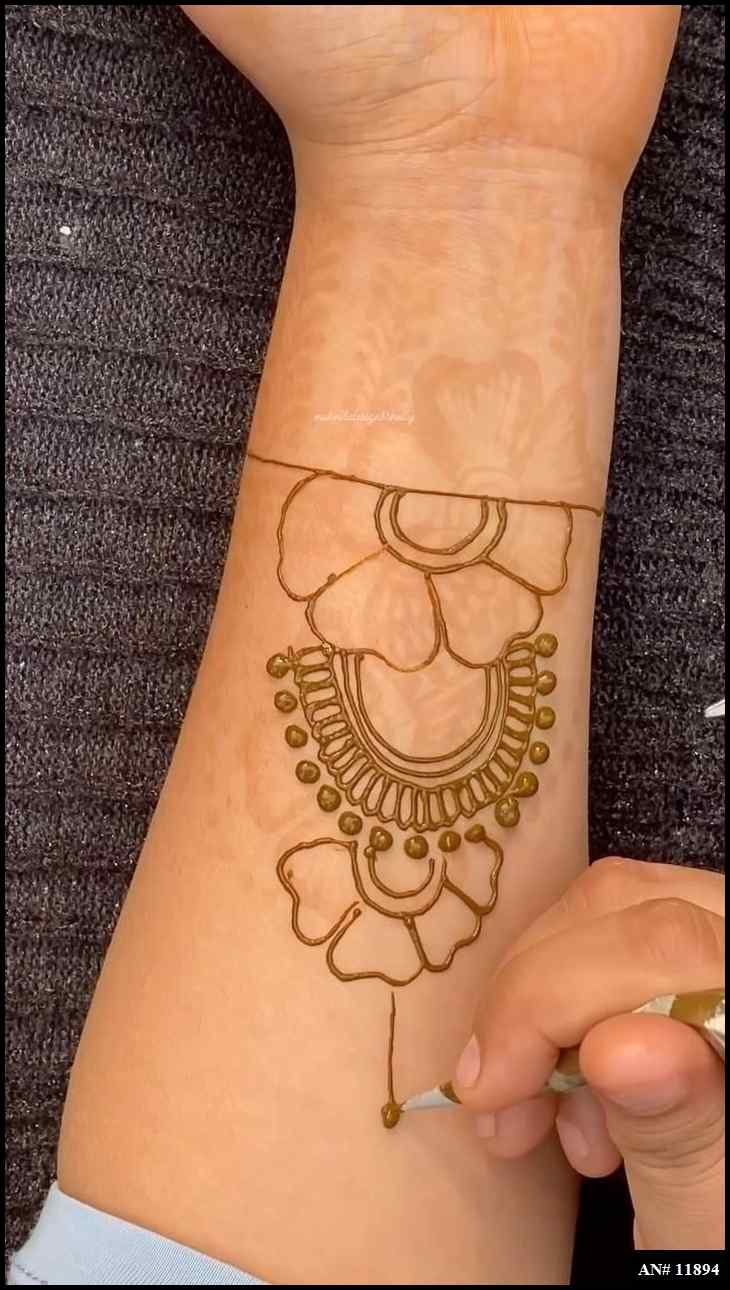 Front Hand Simple Mehndi Design AN 11894