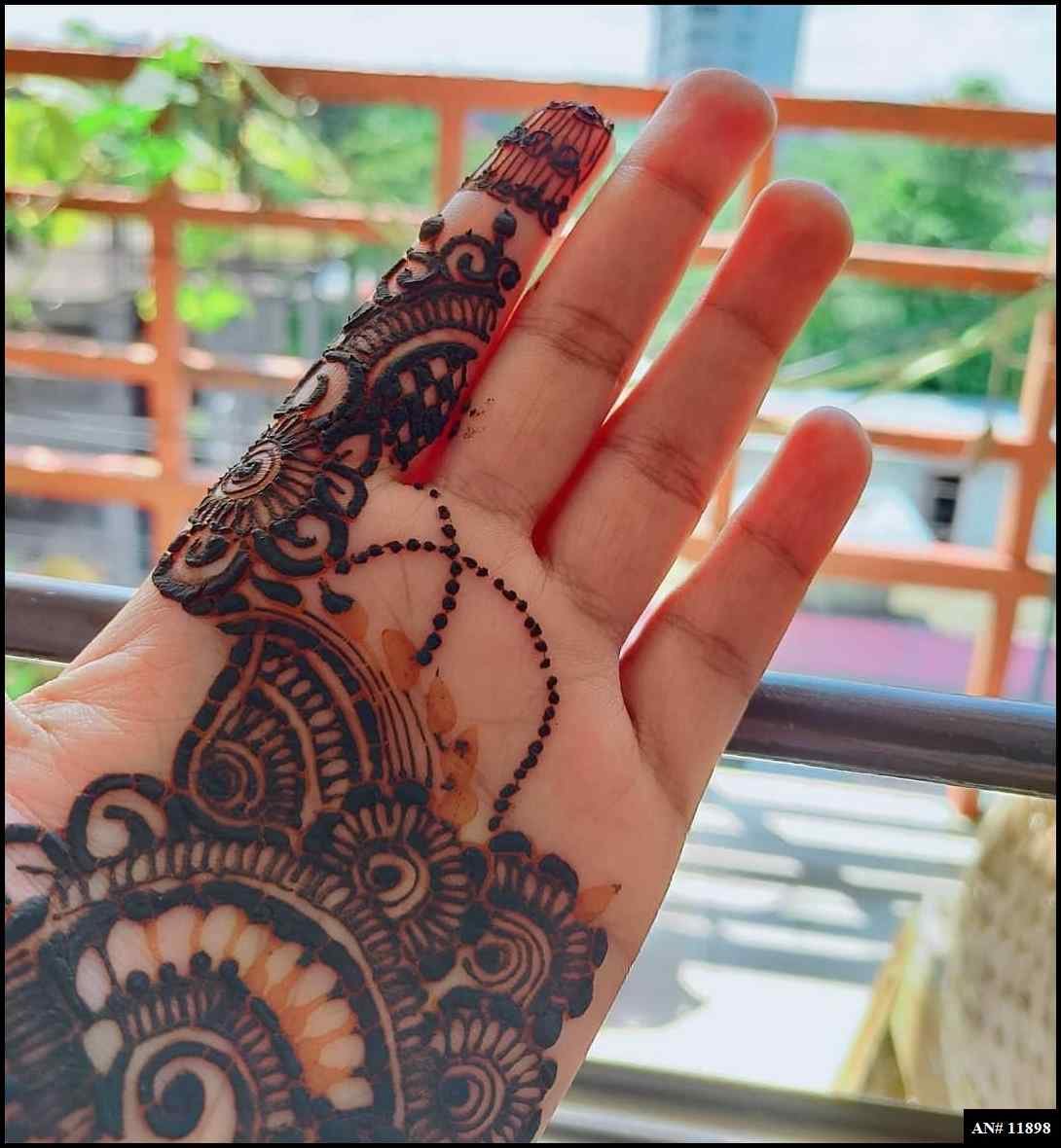 Front Hand Simple Mehndi Design AN 11898