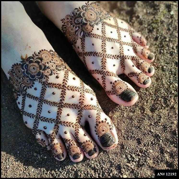 Modern Foot Mehndi Design [AN 12192]