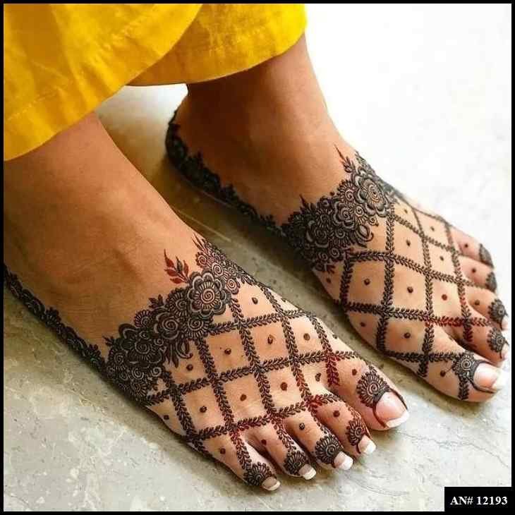 Modern Foot Mehndi Design [AN 12193]