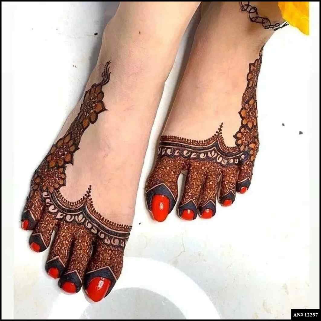 Modern Foot Mehndi Design [AN 12237]