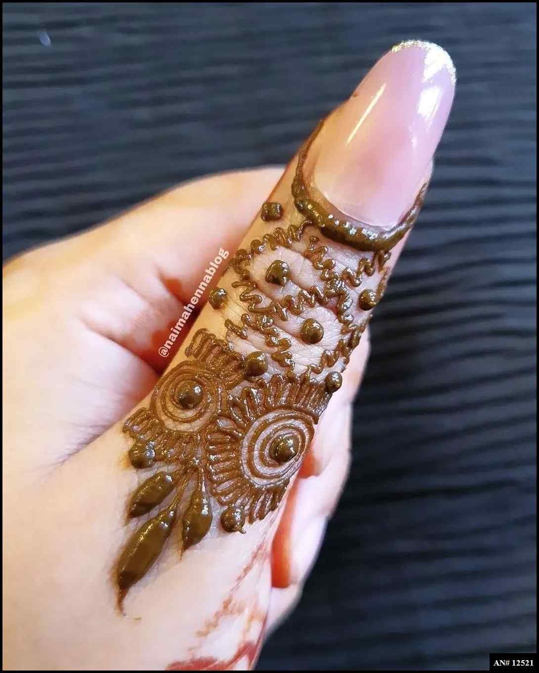 Royal Finger Mehndi Design [AN 12521]