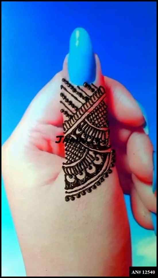 Royal Finger Mehndi Design [AN 12540]