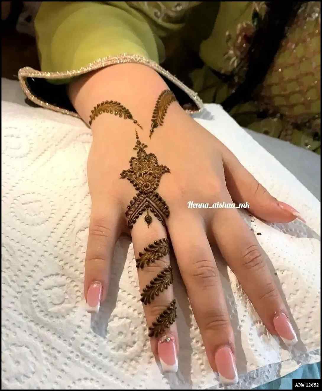 khafif-mehndi-design-back-hand